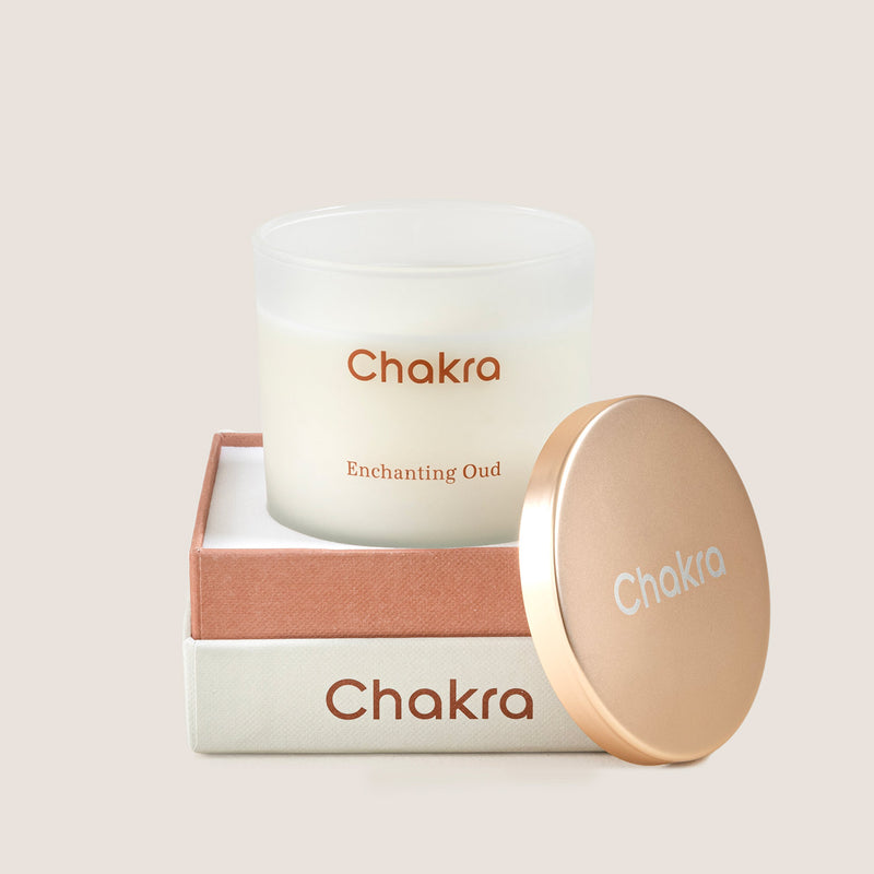 Chakra Scented Candle 400 G - Enchanting Oud Oud