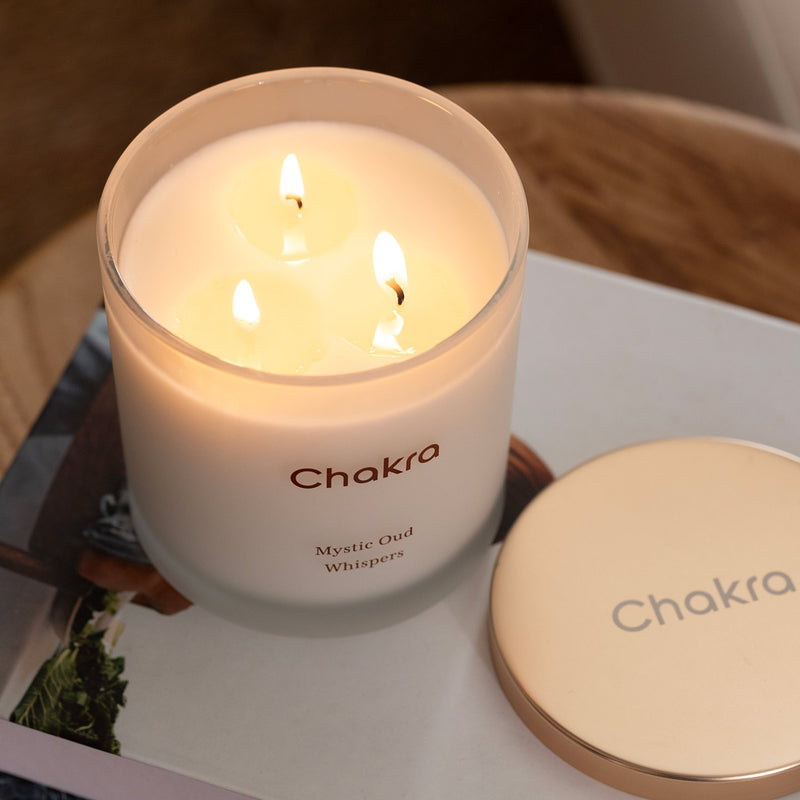 Chakra Scented Candle 400 G - Mystic Oud Whispers Oud