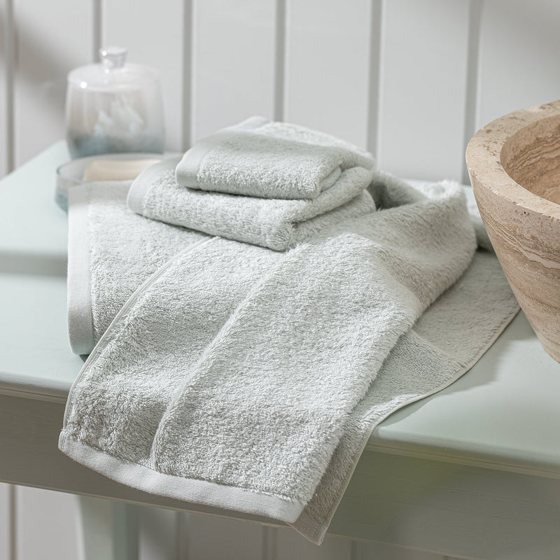 Chakra Solid Bamboo Bath Towel 85X150 Cm Ocean