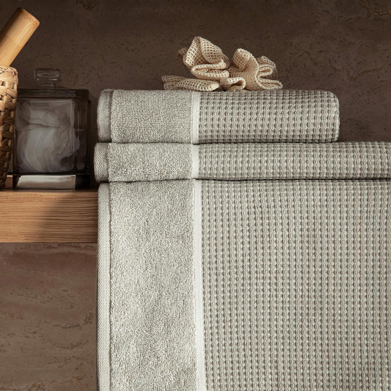 Chakra Adelina Towel 30X50 Cm Green