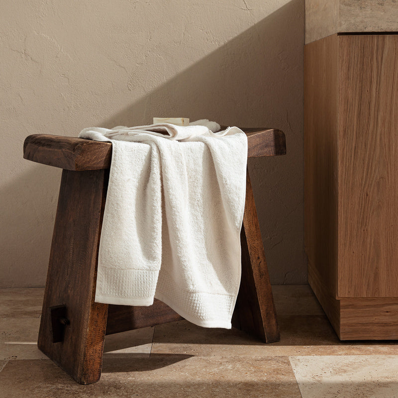 Chakra Masse Towel 50X90 Cm Ecru