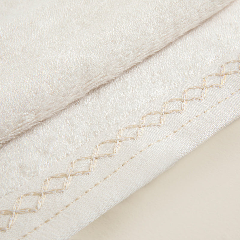 Chakra Mardille Towel 30X50 Cm Ecru