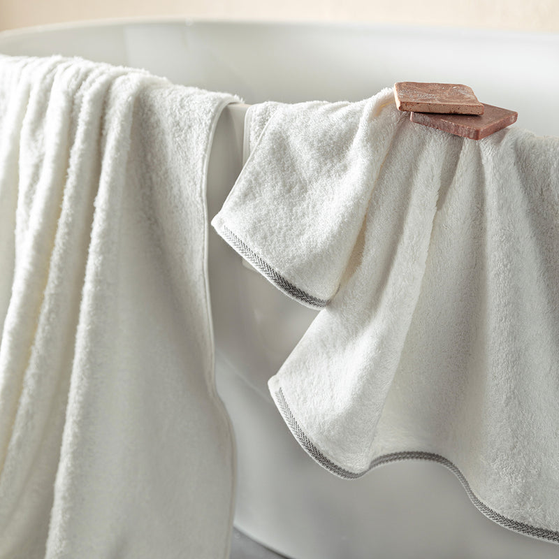 Chakra Herringbone Towel 30X50 Cm White