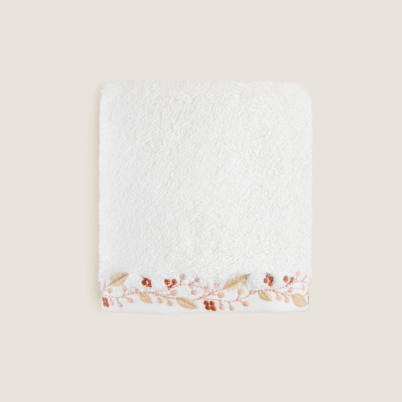 Chakra Bloom Hand Towel 30X50 Cm White