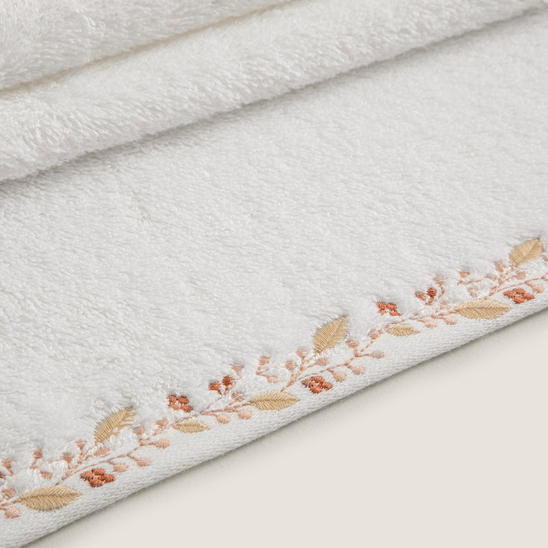 Chakra Bloom Face Towel 50X90 Cm White