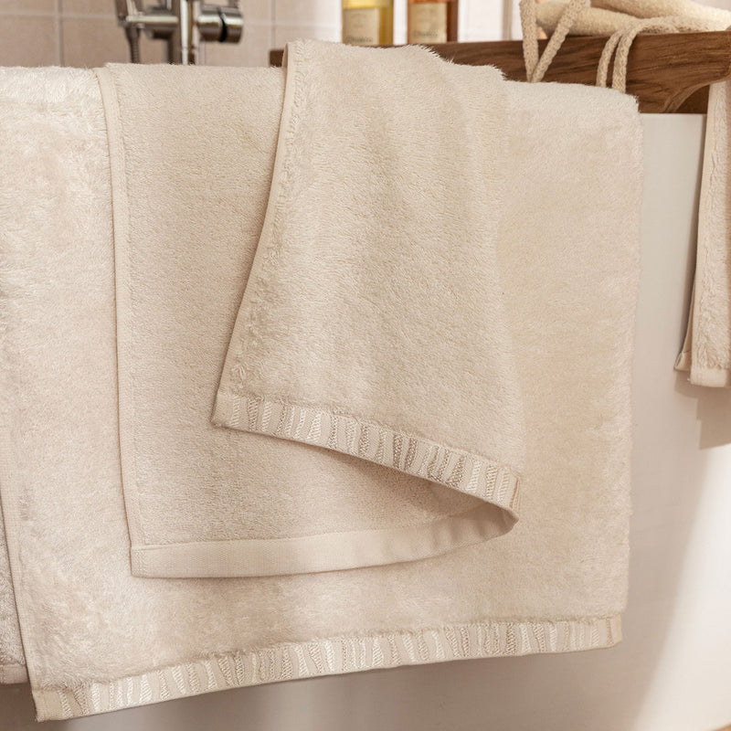 Chakra Perla Face Towel 50X90 Cm Ecru