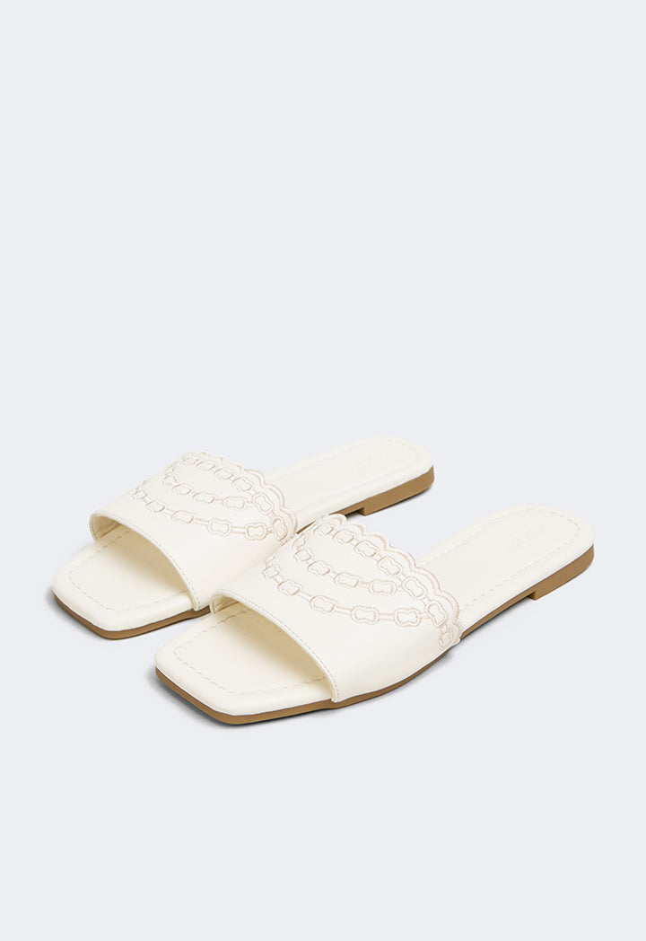 Choice Embroidered Pu Leather Flats Off White