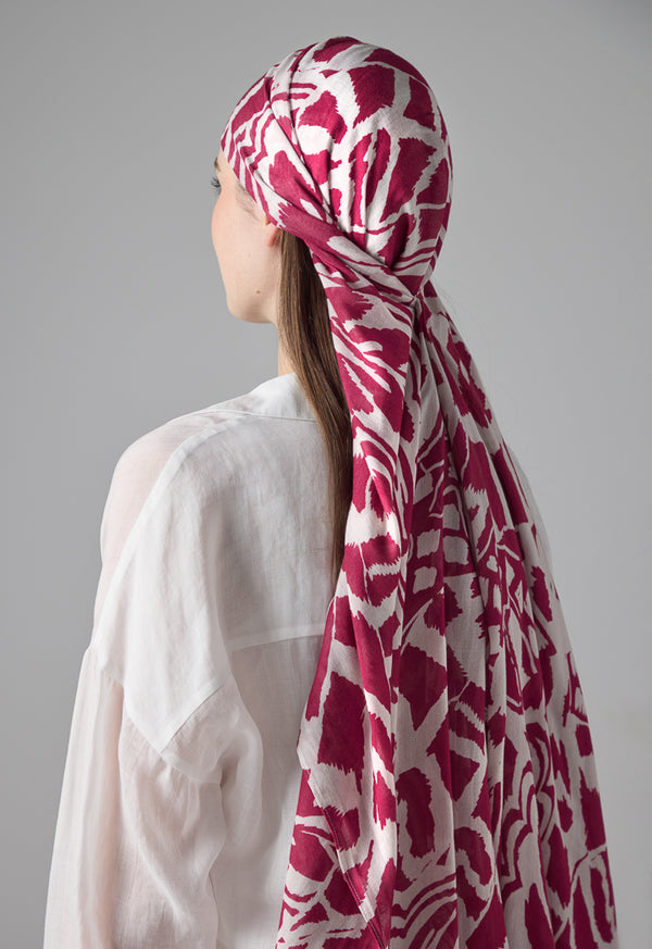 Choice Printed Contrast Fringe Hem Scarf Burgundy