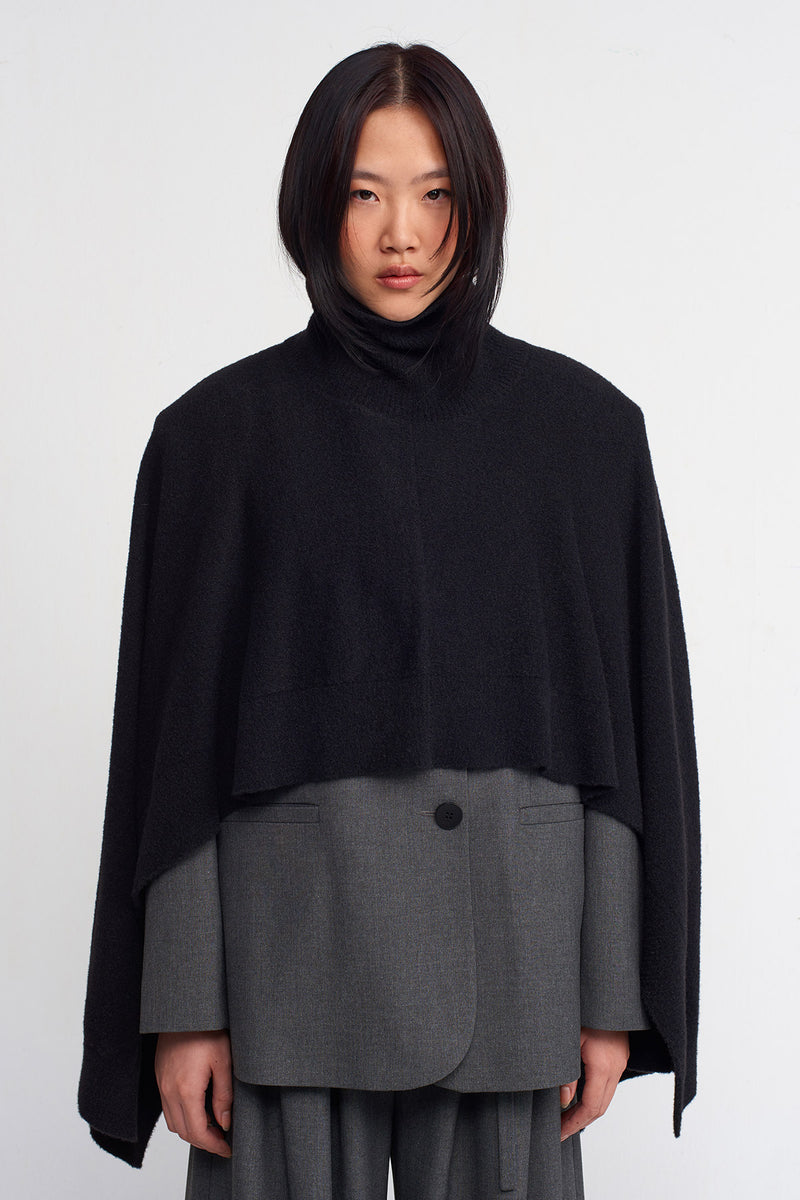 NU Knit Cape Black