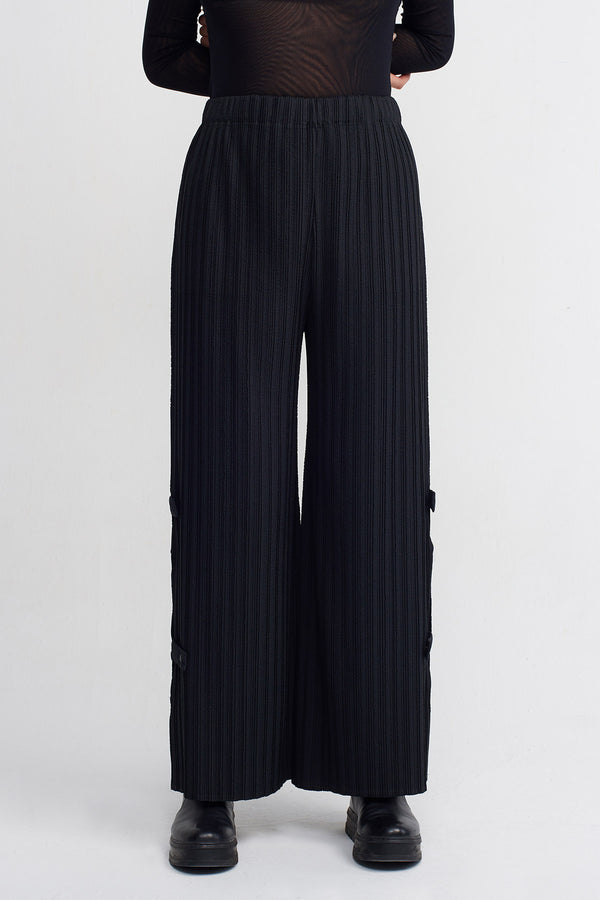 NU Pleated Trousers With Snap Button Detail Black