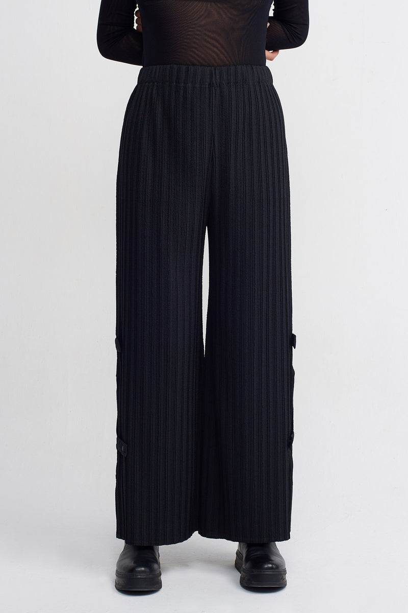 NU Pleated Trousers With Snap Button Detail Black
