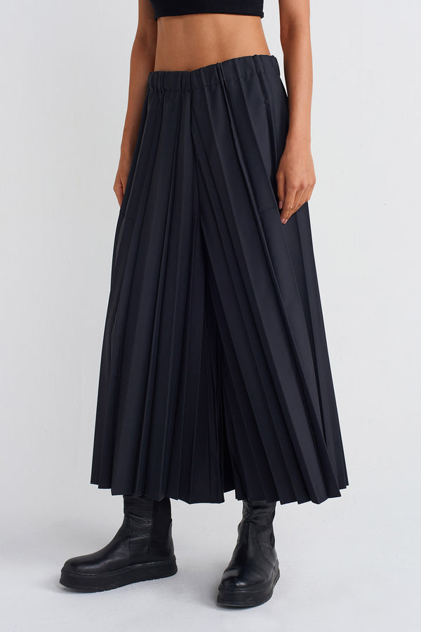 NU Thick Pleated Trousers Dark Grey