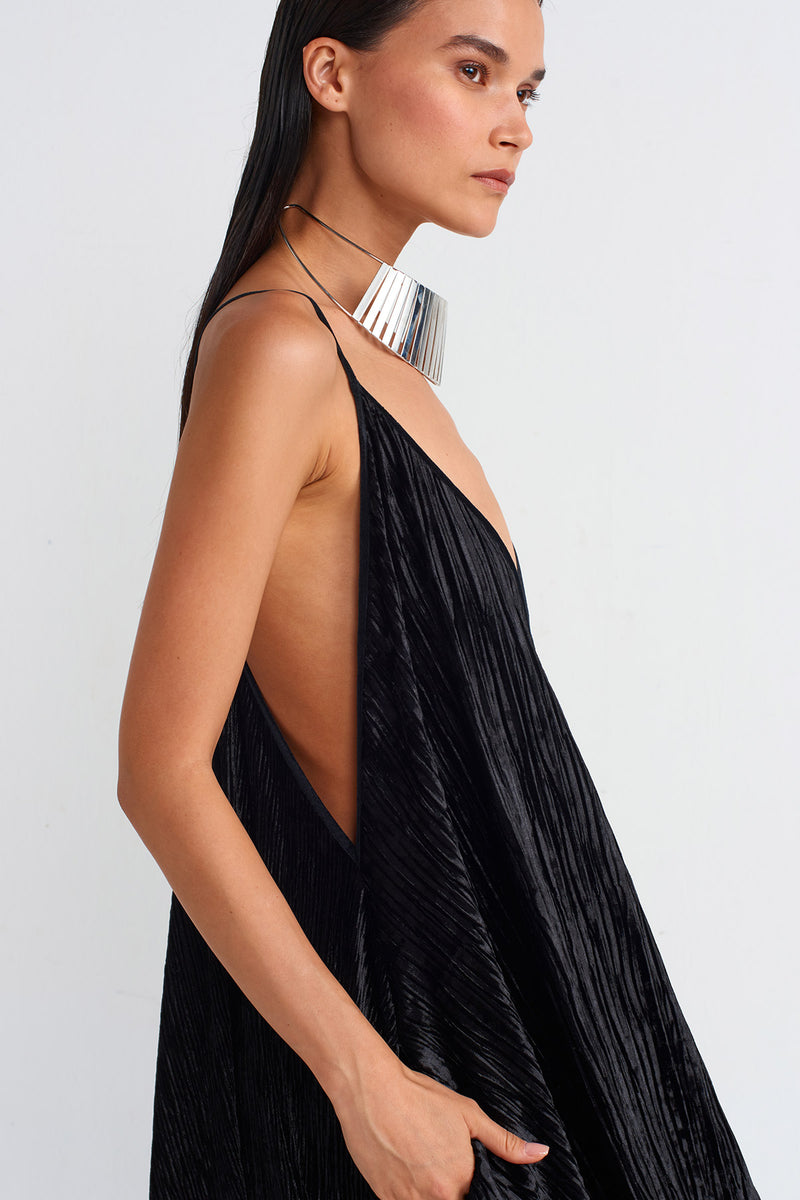 NU Thin Strapped Pleated Velvet Dress Black