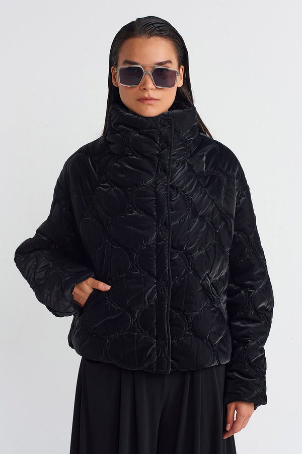 NU Droplet Quilted Short Jacket Black