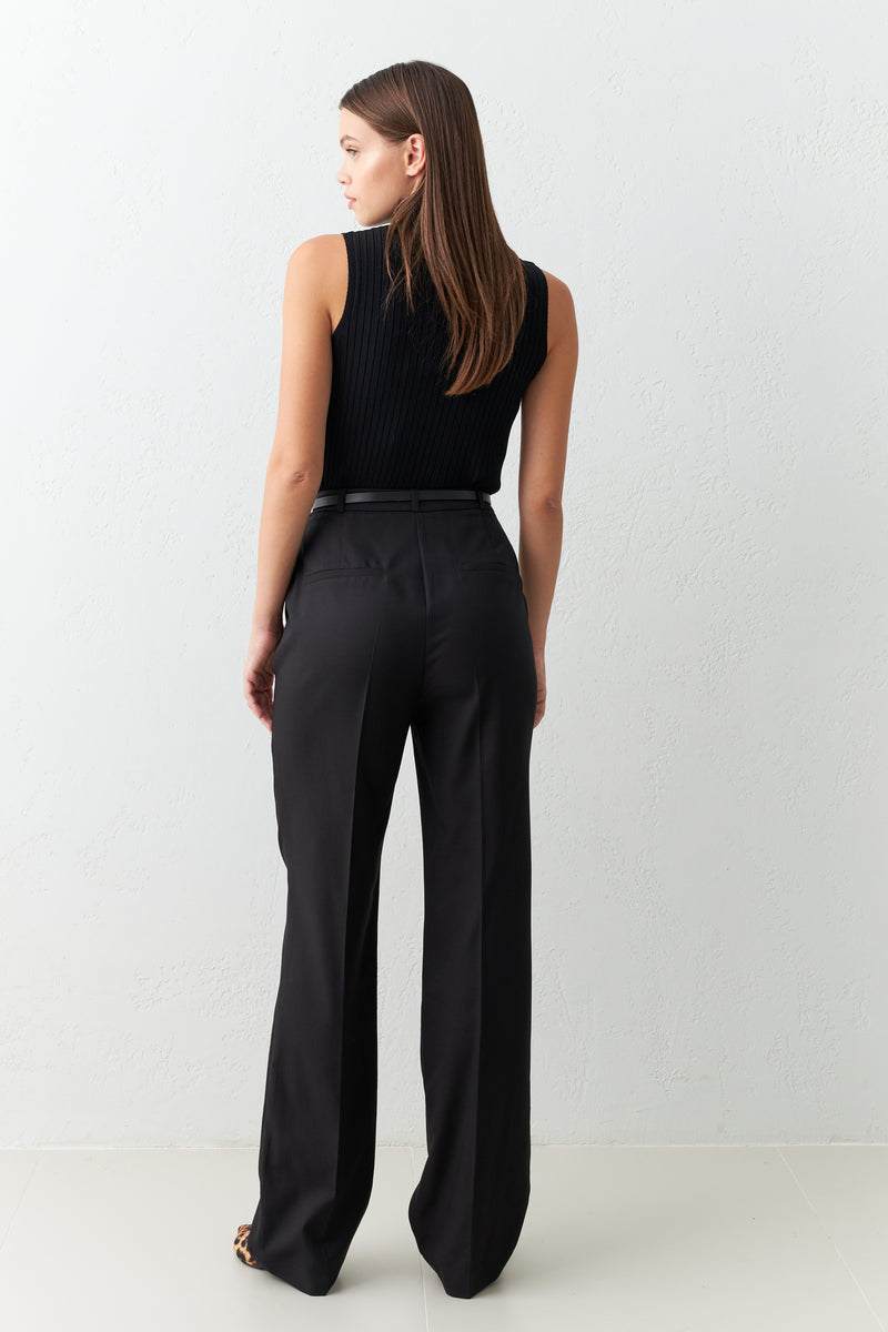 Setre Trousers With Belt And Pleat Detail Black