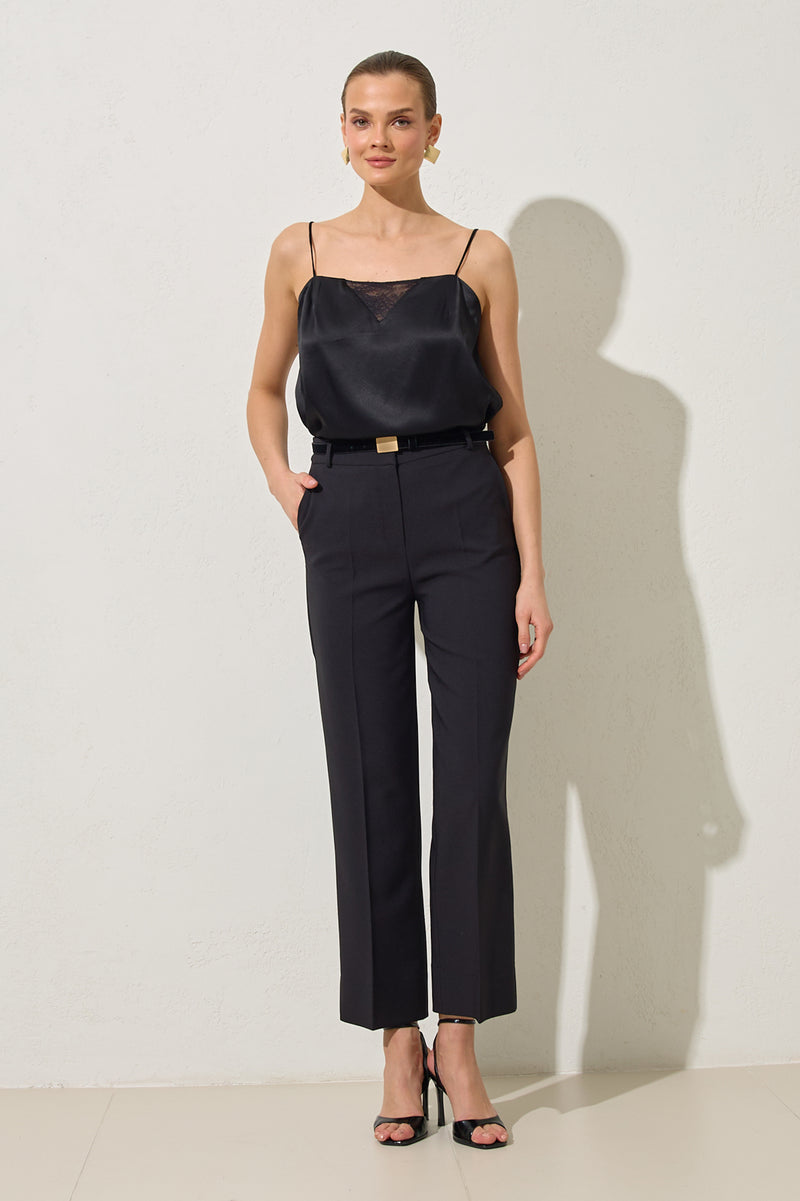 Setre Belted Crop Solid Trousers Black