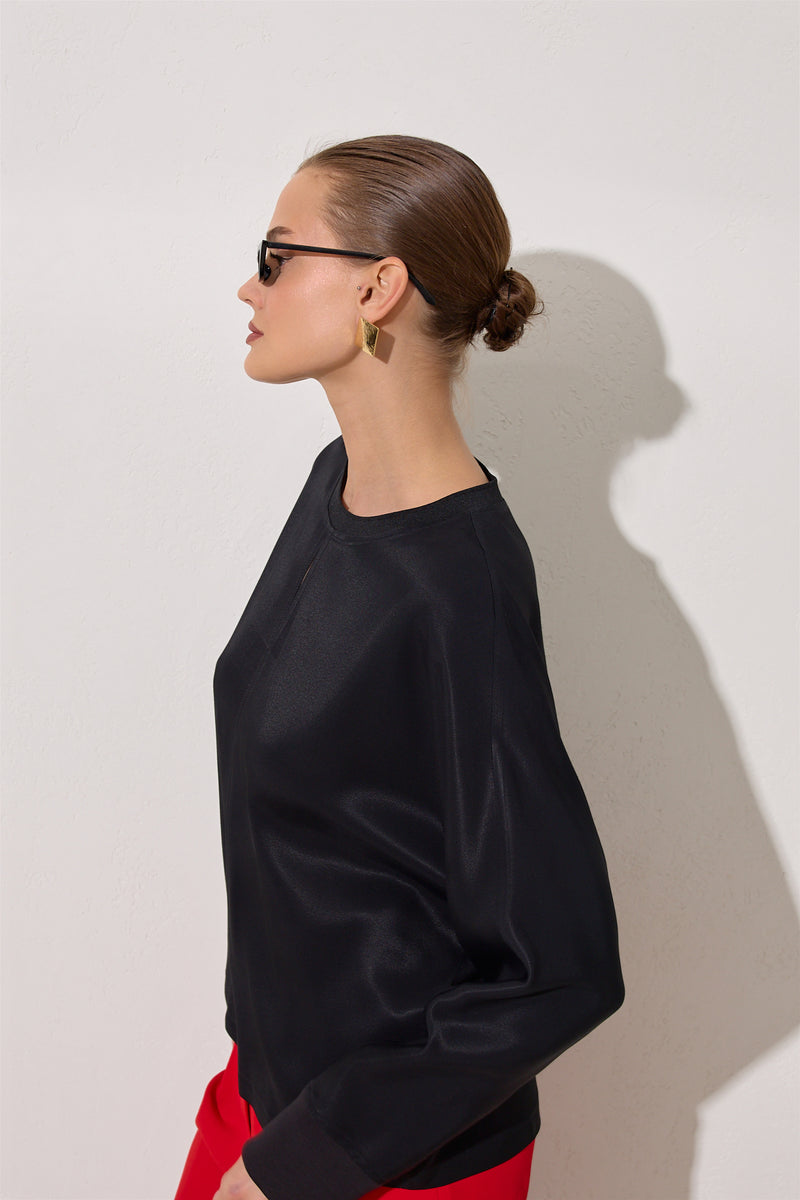 Setre Crew Neck Long Sleeve Blouse Black