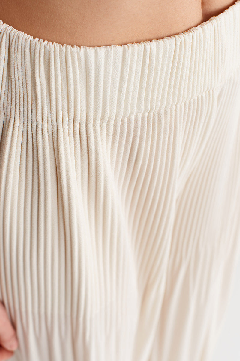 NU Wide Pleated Trousers Ecru