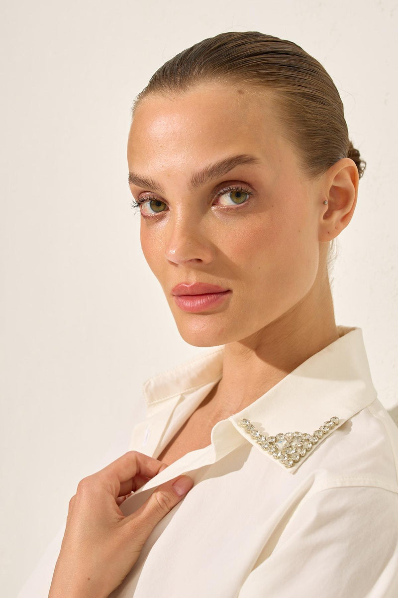 Setre Shirt With Stone And Sleeve Detail On The Collar Ecru