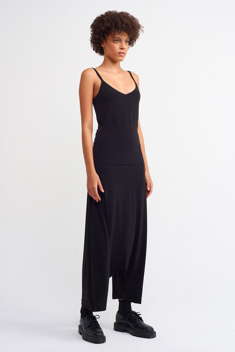 NU  Basic Thin Strap Top Black