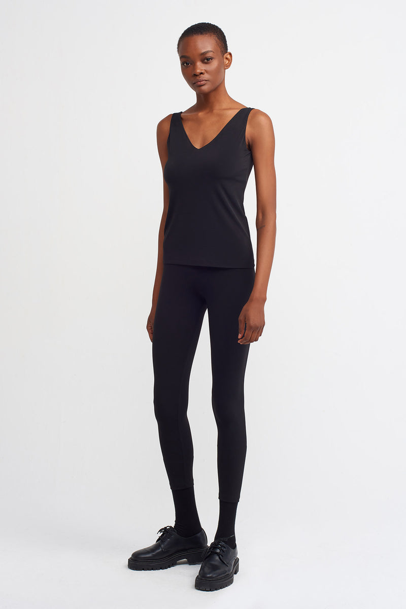 NU  Basic V-Neck Top Black