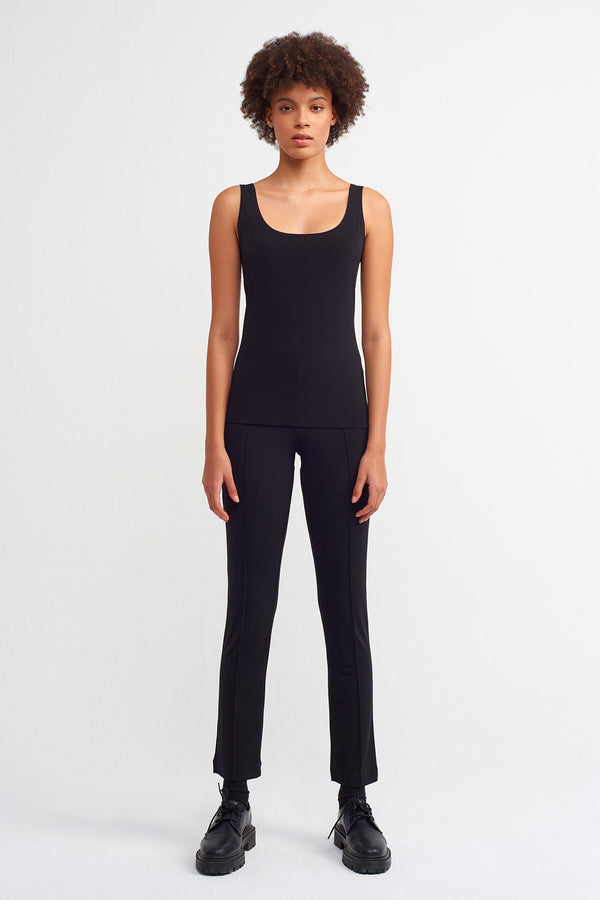 NU  Basic Tank Top Black