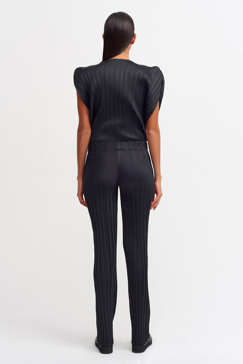 NU Normal Waist Pleated Trouser Black