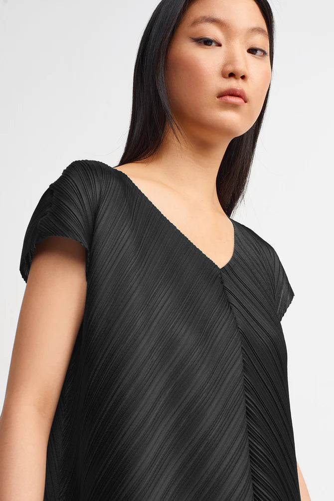 Nu Electric Pleated Handkerchief Hem Dress Black