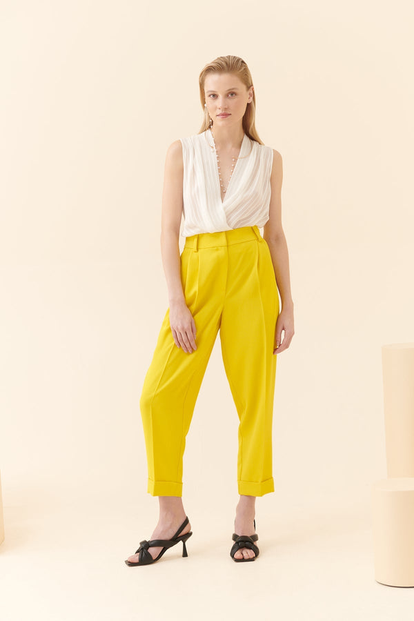 Roman Crepe Carrot Fit Trousers Yellow